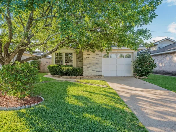 11835 Westwold Dr, Tomball, TX 77377