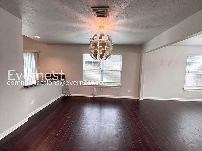 7842 Royan Dr — Photo 13