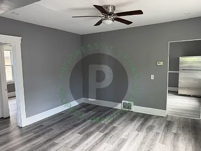 10709 Fidelity Ave — Photo 9