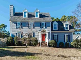 105 Oak Pine Dr, Apex, NC 27502