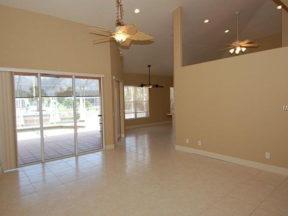 2nd image of 17300 Pheasant Cir