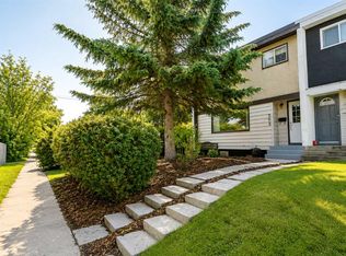 302 N Terrace Park, Red Deer, AB T4N1V8