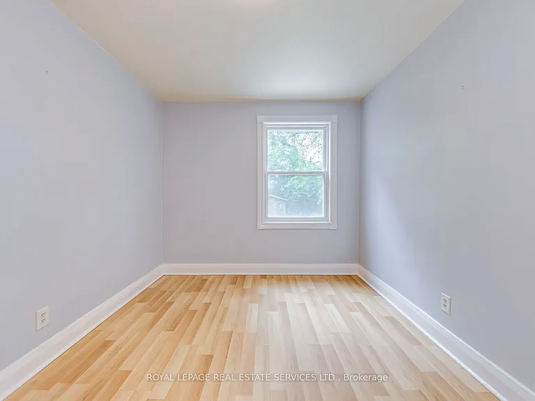 75 Elma St — Photo 15