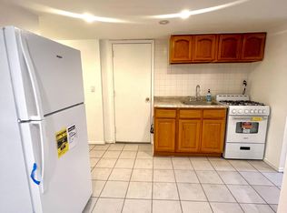 30-15 48th St #1F, Astoria, NY 11103