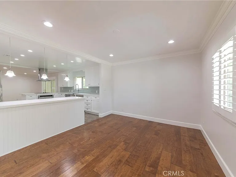 14 Peartree Ln — Photo 24