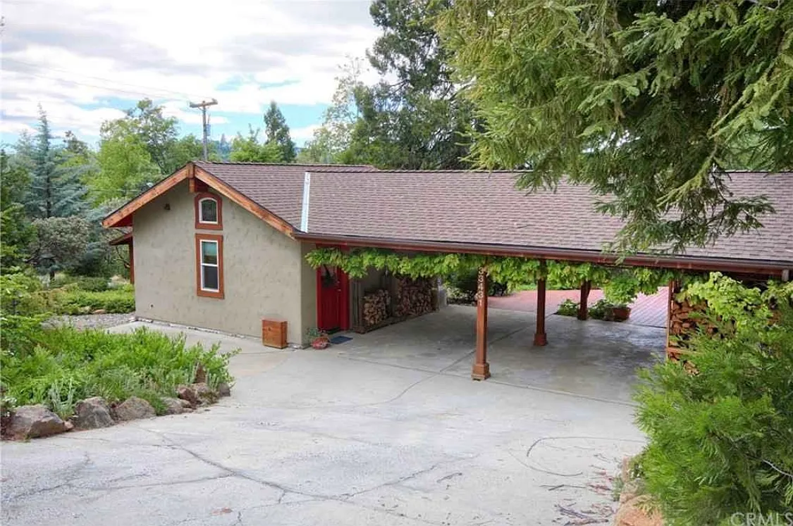 33431 Waterfall Way — Photo 4