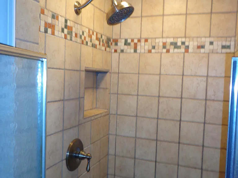 2702 Crawford Rd — Photo 6