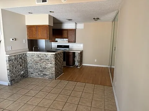 505 63rd N (07-12). Woodland Terrace - Blue Palmetto Properties - 10 — Photo 3