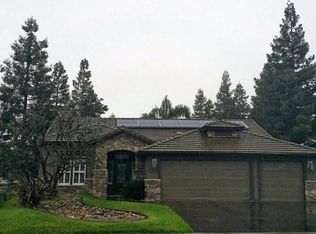 5843 W Sunnyside Dr, Visalia, CA 93277