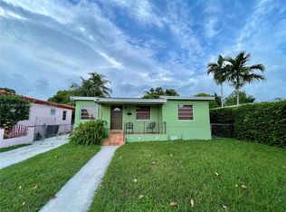 451 SE 6th St, Hialeah, FL 33010