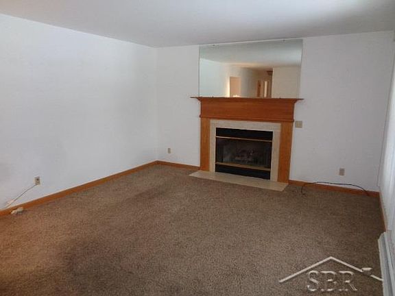 3rd image of 2584 Julianne Dr