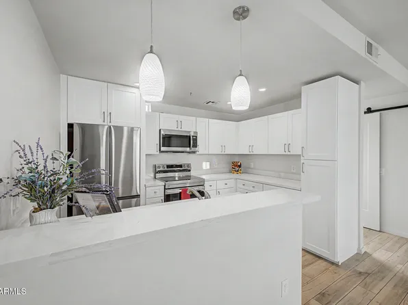 1111 W University Drive #2009, Tempe, AZ 85281