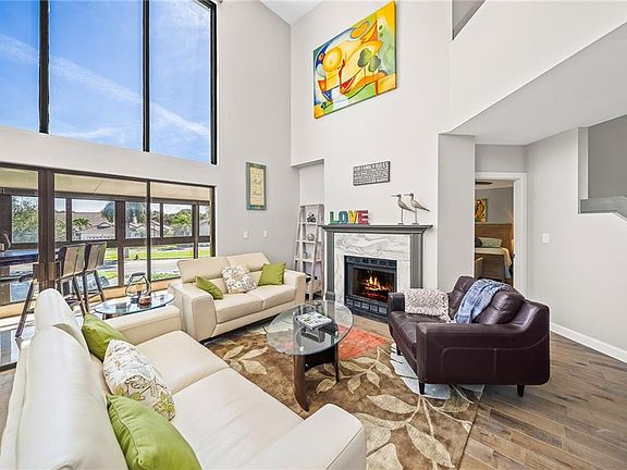 4th image of 262 Aquarina Blvd #1