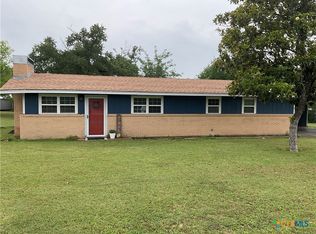 208 Old Fort Gates Rd, Gatesville, TX 76528