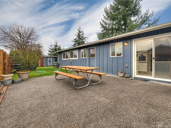 3rd image of 3704 116th Avenue Ct E