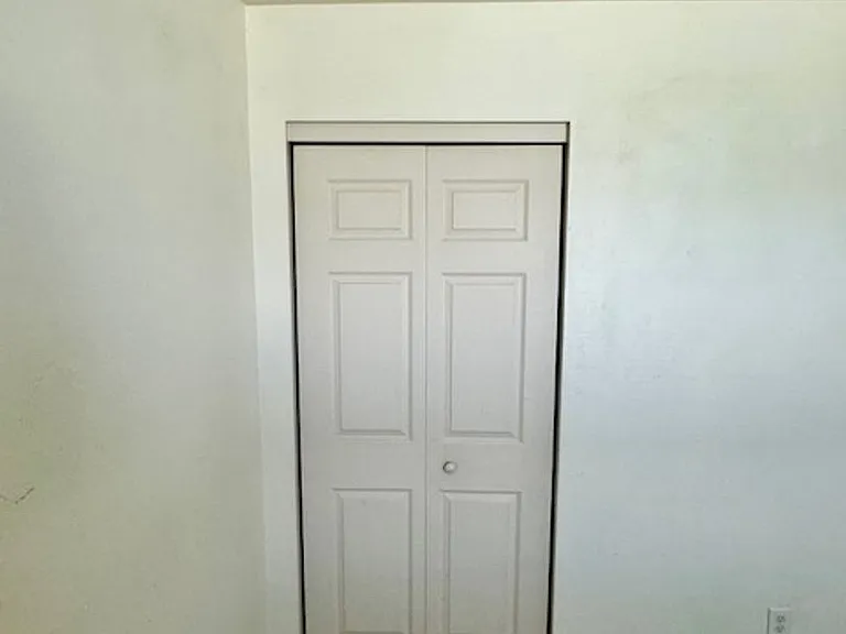 916 Shirley Pl #E — Photo 31