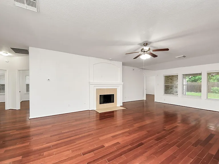 2412 Appian Way — Photo 11