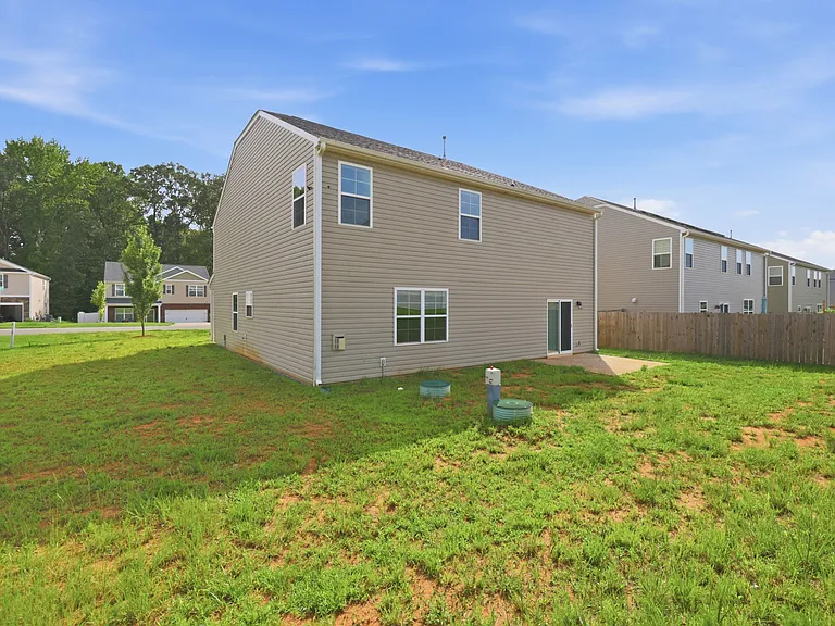 2509 Summersby Dr — Photo 44