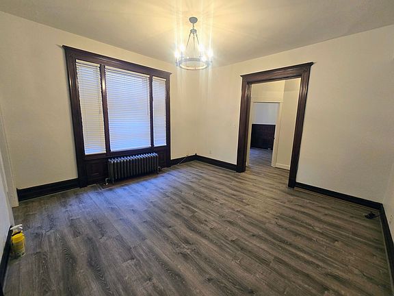 2nd image of 528 N 6th St APT 1