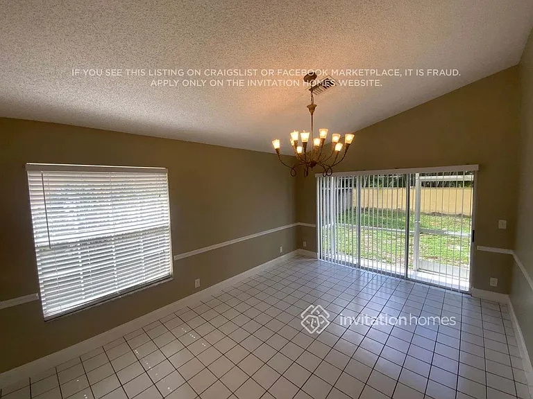 1320 SW 18th St — Photo 6