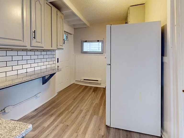 2550 Elyria Ave — Photo 25
