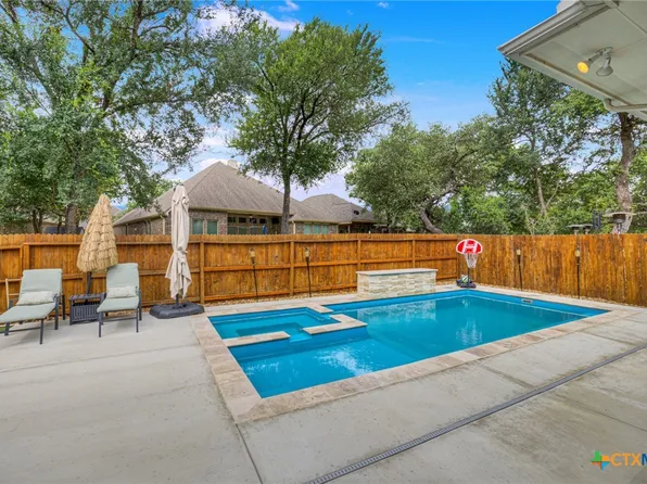 1399 Village Inn, New Braunfels, TX 78130