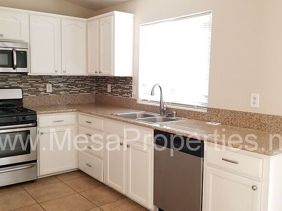 5th image of 8097 El Cerrito Ave