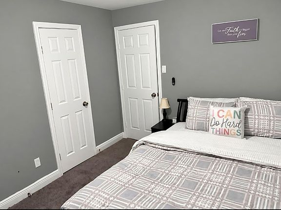 4th image of 7910 Hawk Park