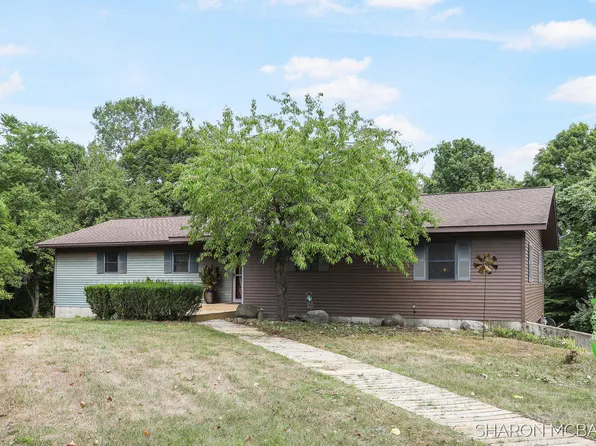 2754 60th St, Fennville, MI 49408