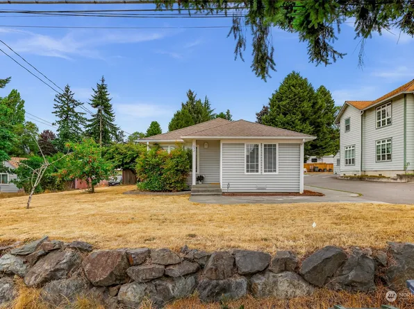 632 SW 126th Street, Seattle, WA 98146