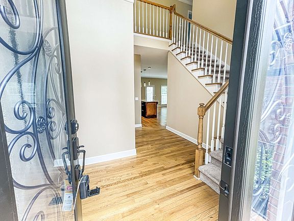 4th image of 1598 Brentwood Dr