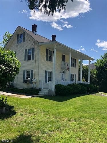1st image of 39 Main St
