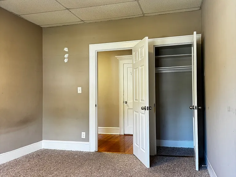 415 W Elm St #5 — Photo 5