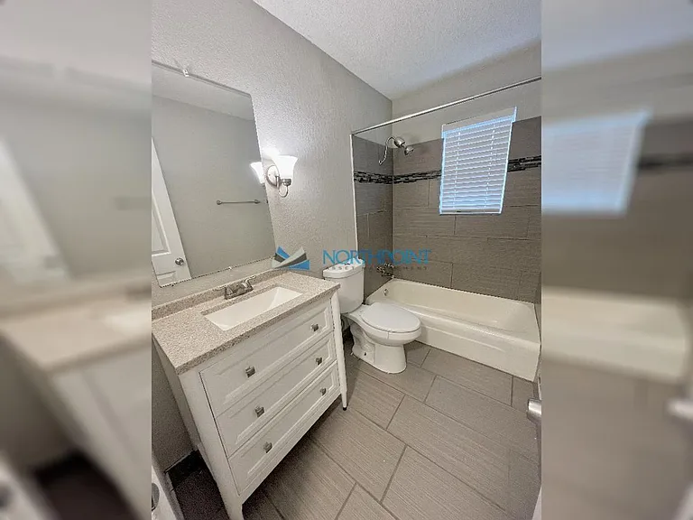 3710 Wyandotte St #8 — Photo 10