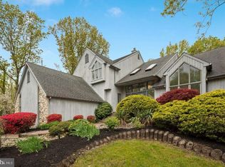 5 Nolen Cir, Voorhees, NJ 08043