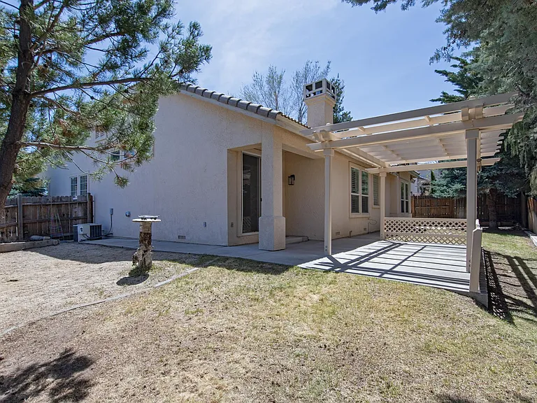 4798 Village Green Pkwy — Photo 33