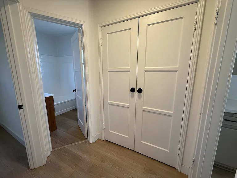 1422 E Wilson Ave #A — Photo 7