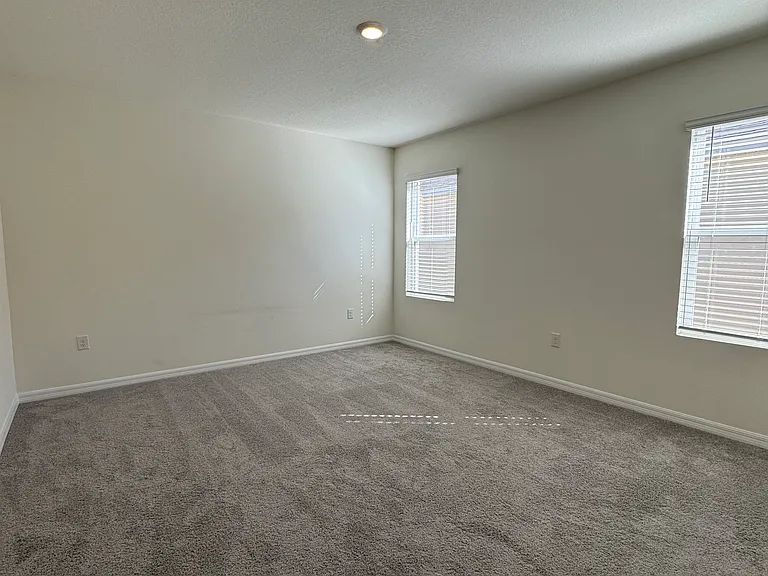 6131 Galloping Dr — Photo 15