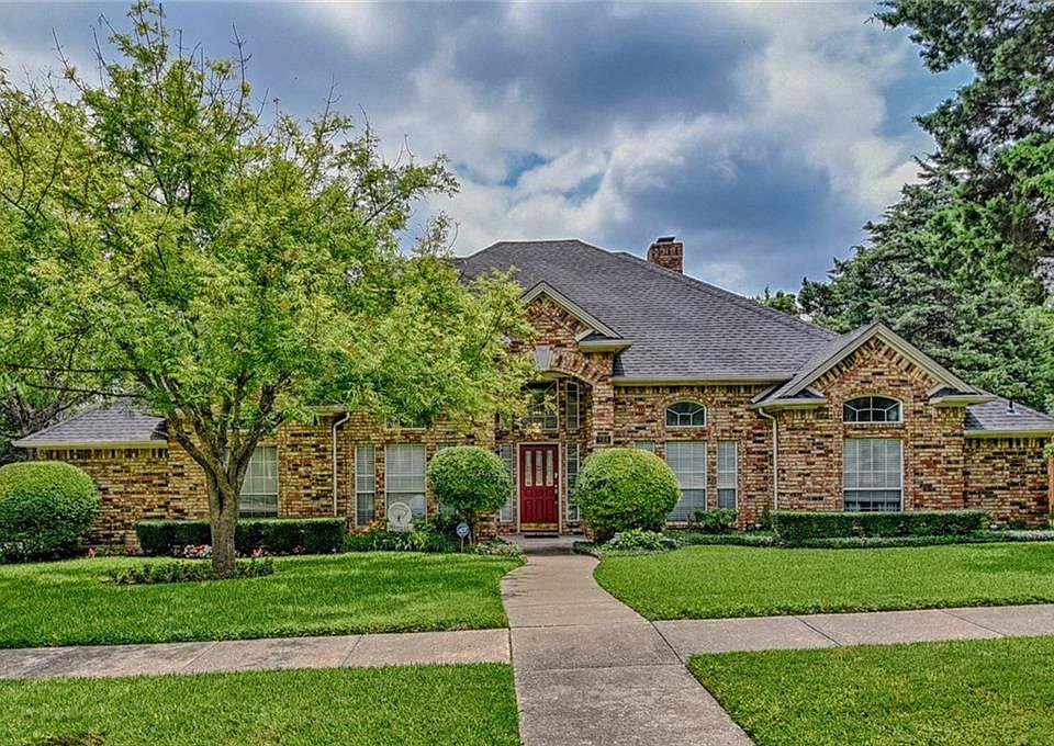 1st image of 824 Hickory Knob Cir