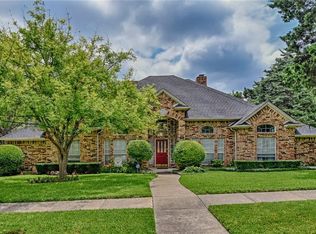 824 Hickory Knob Cir, Cedar Hill, TX 75104