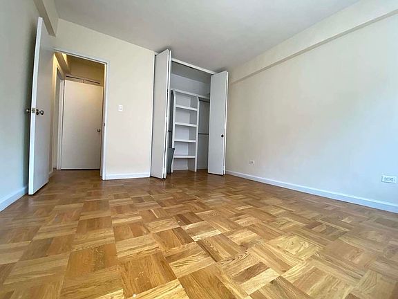 4th image of 342 E 67th St #1104