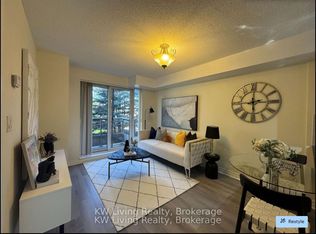 19 Barberry Pl #204, Toronto, ON M2K3E3