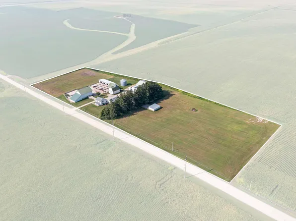 2045 310th Ave, Dyersville, IA 52040