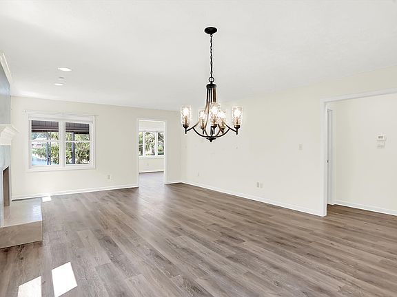 5th image of 7022 Steinmeier Dr