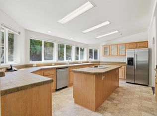 15453 Woods Valley Rd, Valley Center, CA 92082