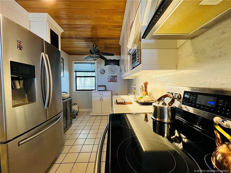 10044 S Ocean Dr #206 — Photo 9