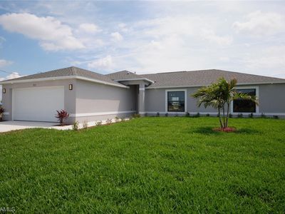 923 NE 13th Place Cpe, Coral, FL, 33909
