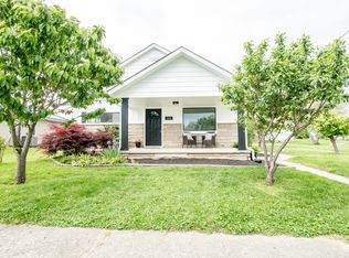 648 Market St, Hope, IN 47246