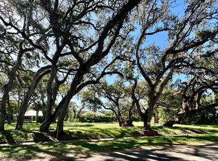 608 Cypress Rd, Vero Beach, FL 32963