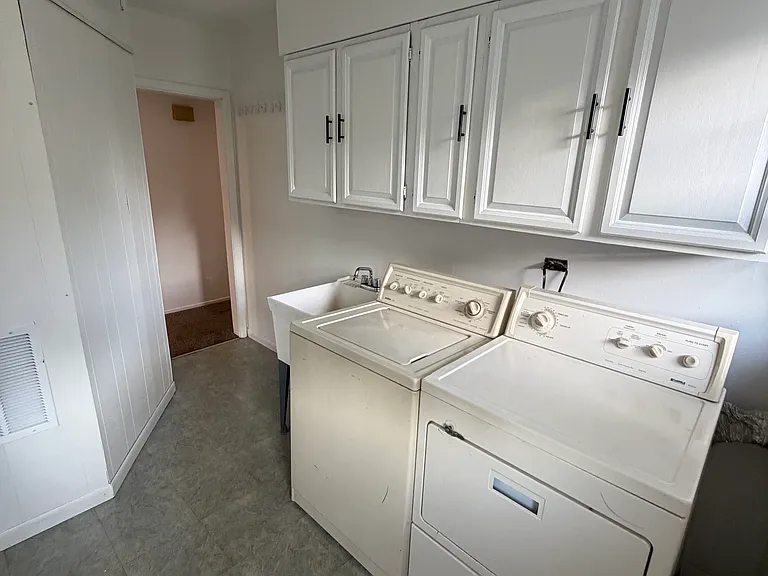 1126 S President St — Photo 2